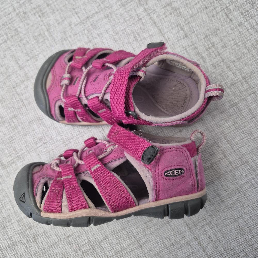 KEEN Seacamp II CNX Sandals Toddler Size 7 Very Berry Pink - Picture 4 of 10